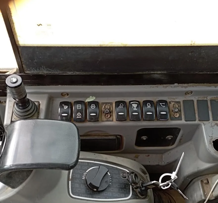 JCB 86C-1, 8,5T + 3 GODETS – Image 8