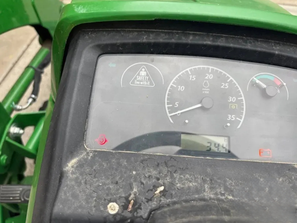 John Deere 1025R 2020 34 heures – Image 18